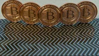 Bitcoin-Kurs springt auf &uuml;ber 38.000 Dollar 