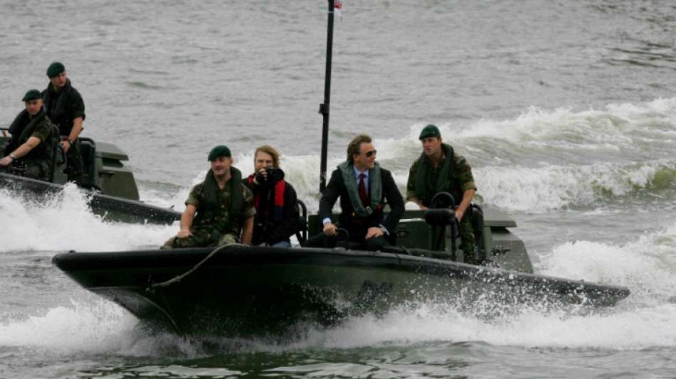 Royal Navy verleiht "James Bond"-Star Daniel Craig Ehrentitel