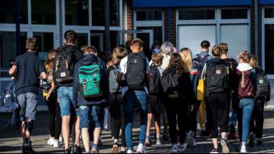Grünen kritisieren Versäumnisse der Bundesregierung bei Corona-Schutz an Schulen