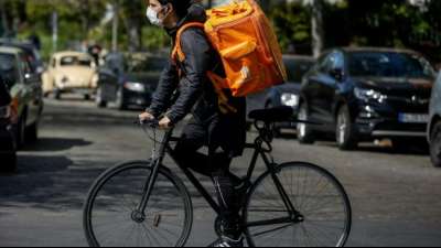 Lieferando kooperiert f&uuml;r Pilotprojekt mit Pfandsystem Rebowl