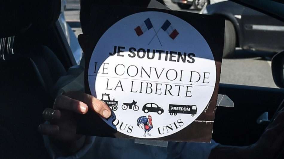 Kilometerlange Protestkonvois mit tausenden Teilnehmern rollen in Richtung Paris