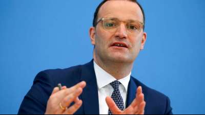 Spahn r&auml;umt nach Kritik des Rechnungshofs Fehler ein