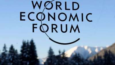 Weltwirtschaftsforum in Davos wird im Mai als Pr&auml;senzveranstaltung nachgeholt