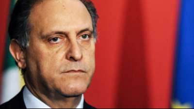 Italienische Polizei zerschl&auml;gt Betr&uuml;gerring der Mafia in Kalabrien