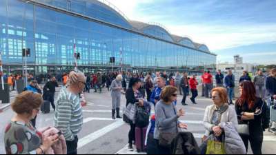 Flughafen von Touristen-Hochburg Alicante wegen Brandes weiterhin geschlossen