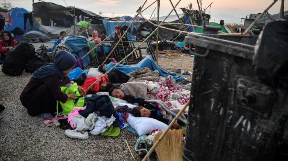 Athen: Mehr als tausend unbegleitete Jugendliche in andere EU-Staaten umgesiedelt