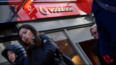 B&ouml;rsengang von Funkmasten-Betreiber Vantage Towers in Frankfurt soll 2,8 Milliarden Euro bringen