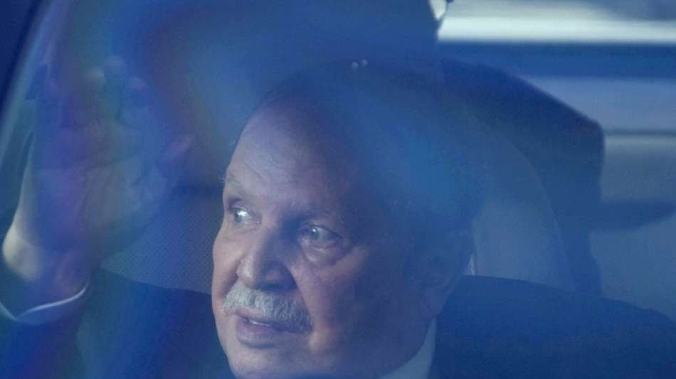 Algerischer Verfassungsrat nimmt Bouteflikas Rücktritt an