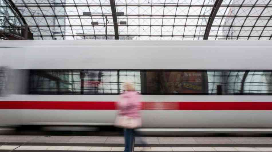 Deutschland: Deutsche Bahn will 22.000 neue Mitarbeiter einstellen