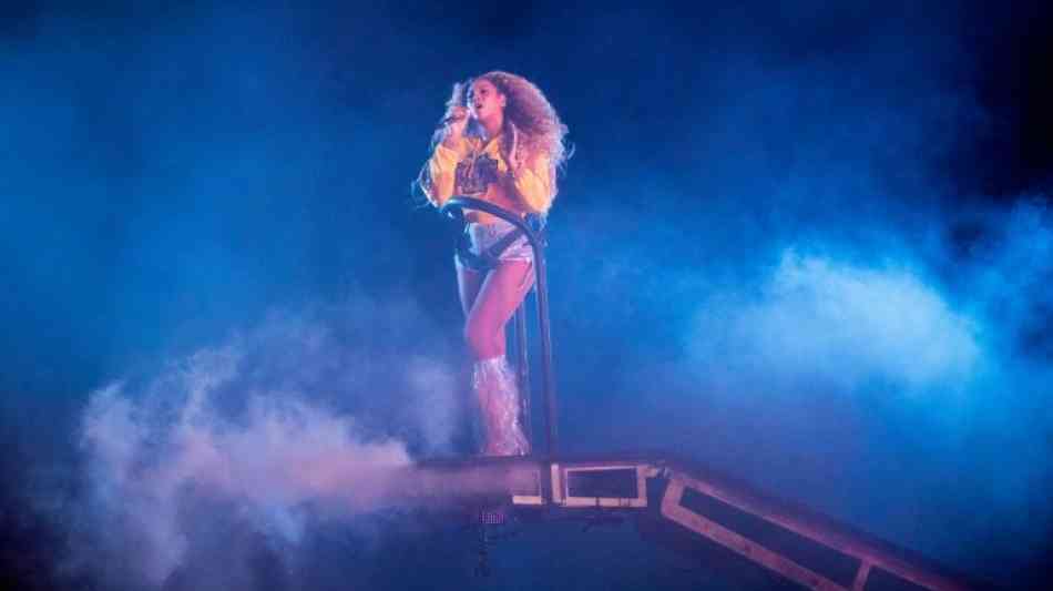 Superstar Beyoncé kehrt nach einjähriger Babypause auf Bühne zurück