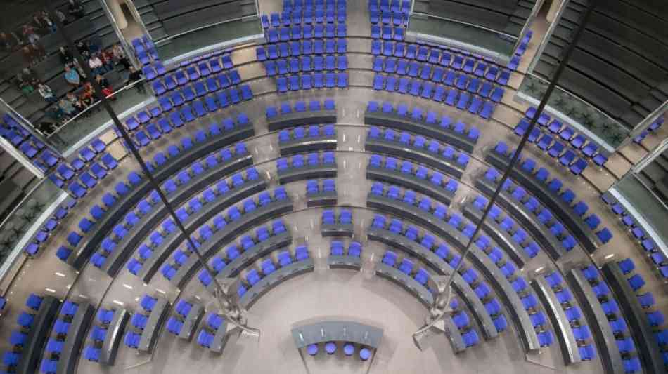 Deutscher Bundestag debattiert über abgehängte Regionen im Osten
