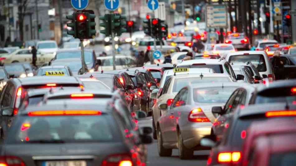 Deutsche Umwelthilfe erhöht Druck im Streit um Fahrverbote in Düsseldorf