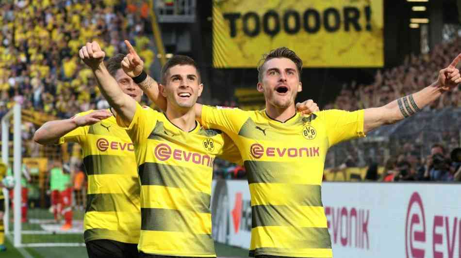 Fußball - Bundesliga: Borussia Dortmund schießt sich fürs Derby warm