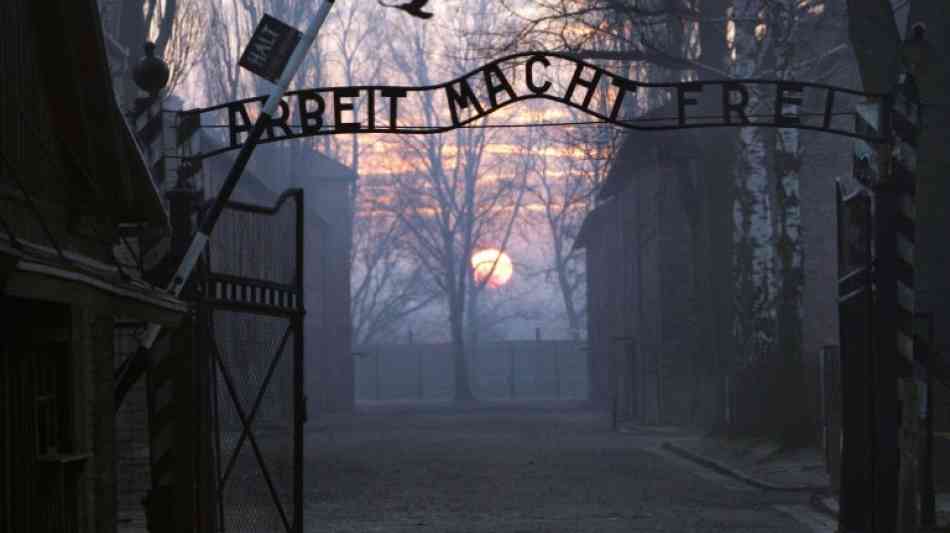Duda und Rivlin nehmen an "Marsch der Lebenden" in Auschwitz teil