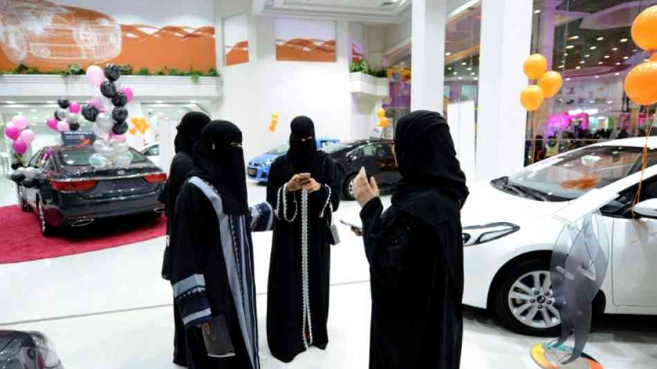 Dschiddah: Erster Autosalon nur für Frauen in Saudi-Arabien