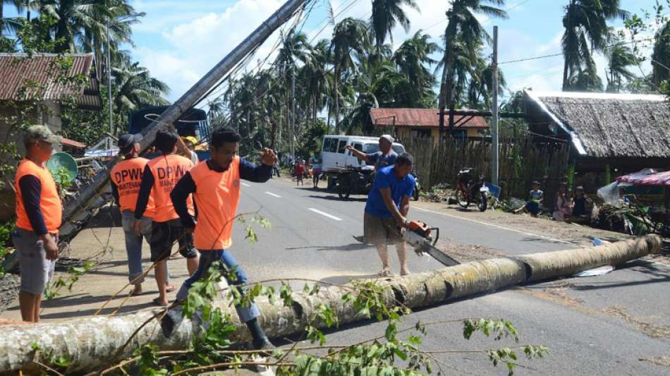 Zahl der Todesopfer nach Taifun in Philippinen auf mindestens 28 gestiegen