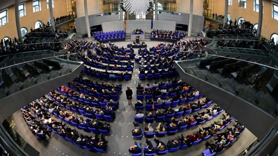 Bundestag stimmt über Vizepräsidenten ab und berät über Ganztagsfinanzierung