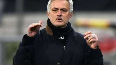 F&uuml;r Tottenham-Coach Mourinho ist Druck "wie Sauerstoff"