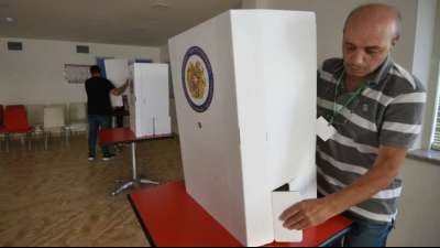 Politische Welt: Heute vorgezogene Parlamentswahl in Armenien