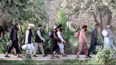 Afghanische Regierung lässt weitere Taliban-Kämpfer frei