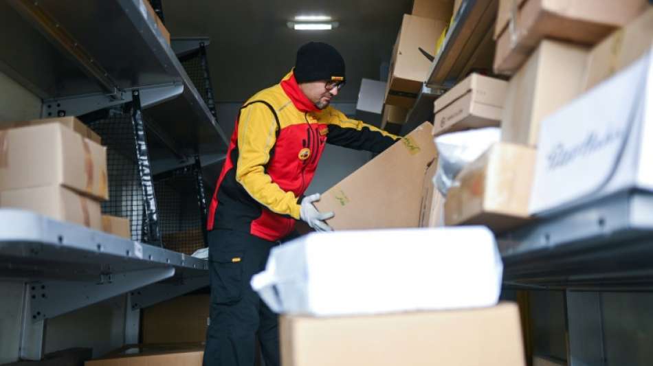 Paketdienstleister bef&ouml;rdern im Weihnachtsgesch&auml;ft Rekordmenge an Sendungen