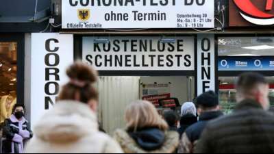 Politik debattiert &uuml;ber Zeitpunkt f&uuml;r Lockerungen von Corona-Ma&szlig;nahmen