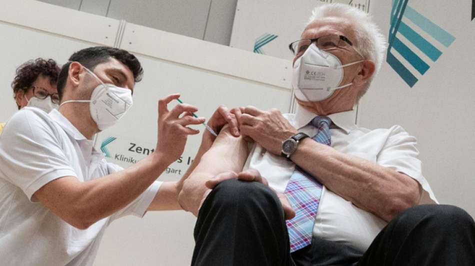 Kretschmann wirbt mit eigener Impfung um Akzeptanz f&uuml;r Vakzine