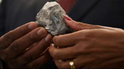Erneut ungew&ouml;hnlich gro&szlig;er Diamant in Botsuana entdeckt