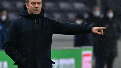 Fehlende Starterlaubnis und Verspätung für FC Bayern: "Fühlen uns total verarscht"