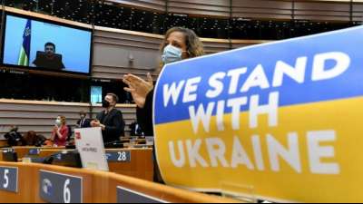 Ukraine: Selenskyj fordert "gleichberechtige" EU-Mitgliedschaft
