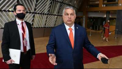 Ungarns Regierungschef Orban h&auml;lt an Homosexuellen-Gesetz fest