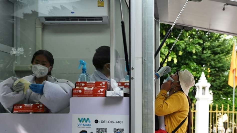 Nächtliche Ausgangssperre und weitere Corona-Restriktionen in Teilen Thailands