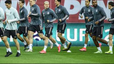 DFB-Team in Nordmazedonien f&uuml;r Einhaltung der Menschenrechte