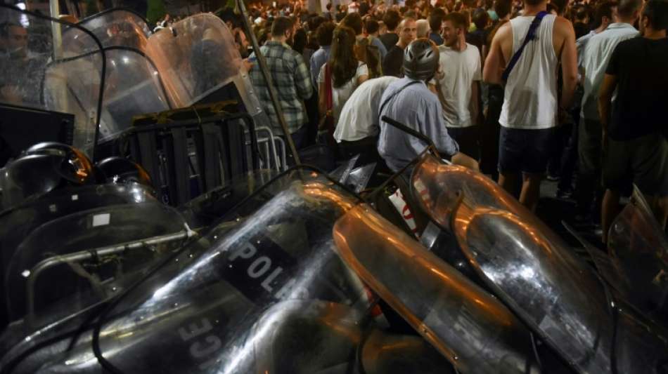 Dutzende Verletzte bei Protesten in Georgiens Hauptstadt Tiflis