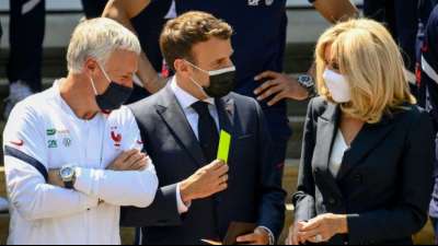 Pr&auml;sident Macron setzt auf Sieg Frankreichs bei Fu&szlig;ball-EM