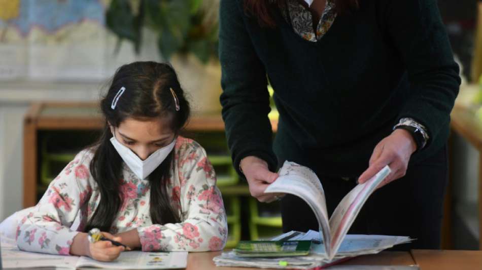 Gewerkschaft kritisiert geringe Aussicht vieler Lehrkr&auml;fte auf schnelle Impfung