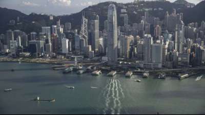 Lehrer in Hongkong verliert wegen missliebigen Unterrichts Lehrerlaubnis