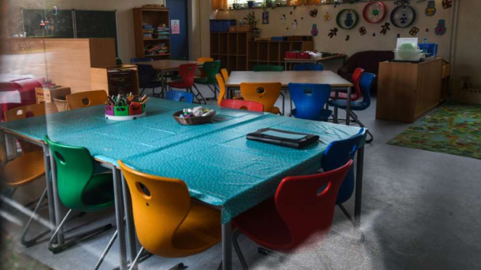 Merkel sieht Migrantenkinder durch Schulschlie&szlig;ungen besonders belastet