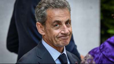 Sarkozy: Merkel sehnte in der DDR die Rente herbei
