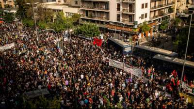 Tausende drängen sich vor Urteil gegen Politiker von griechischer Neonazi-Partei