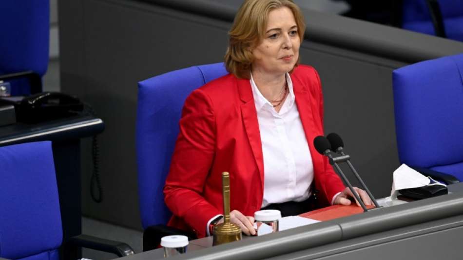 Bas: Angriffe in sozialen Medien "nur schwer auszuhalten"