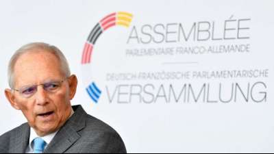 Bundestagspr&auml;sident Sch&auml;uble lernt durch Diskussionen mit eigenen Kindern dazu