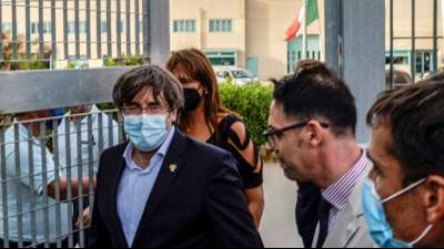 Kataloniens Ex-Regionalpr&auml;sident nach Festnahme in Italien frei