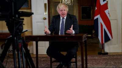 Lockdown: Briten wegen Omikron-Variante wieder im Homeoffice