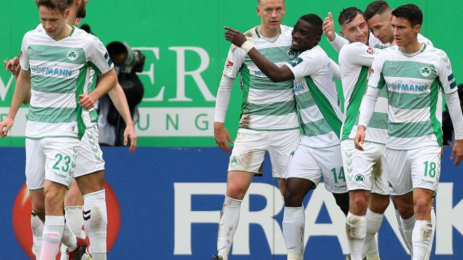 2. Liga: Fürther wieder Dritter - Absage in Paderborn