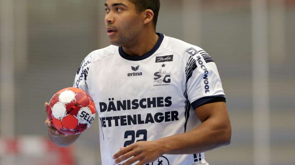 Handball: Olympiasieger Larsen bleibt in Flensburg