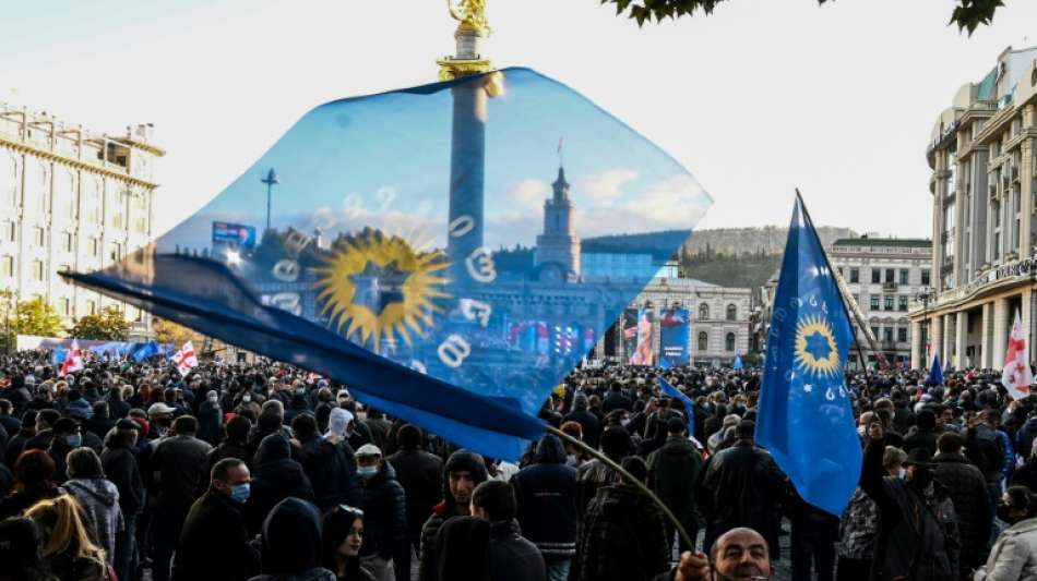 Regierungspartei in Georgien mobilisiert vor Kommunalwahl zehntausende Demonstranten
