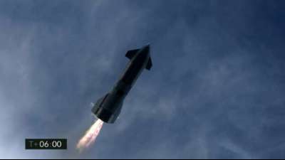 SpaceX-Rakete explodiert nach scheinbar erfolgreicher Landung