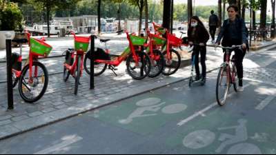 Paris plant 250 Millionen Euro f&uuml;r neue Fahrradwege und -parkpl&auml;tze bis 2026 ein