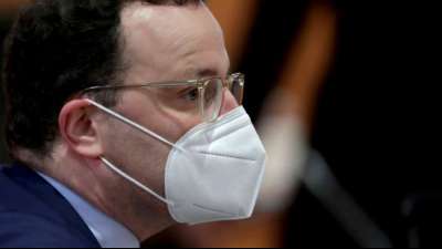 Spahn verteidigt Impfstoff-Beschaffung und ruft zum Impfen auf 